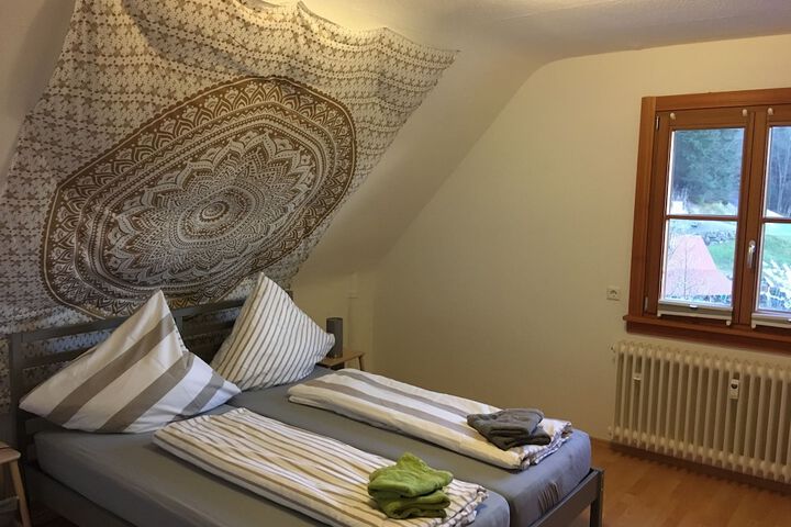Room 13 of 48
