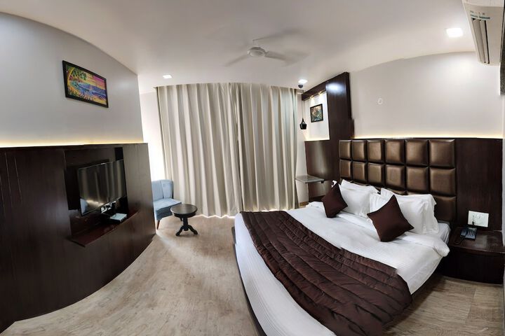 Room 8 of 45