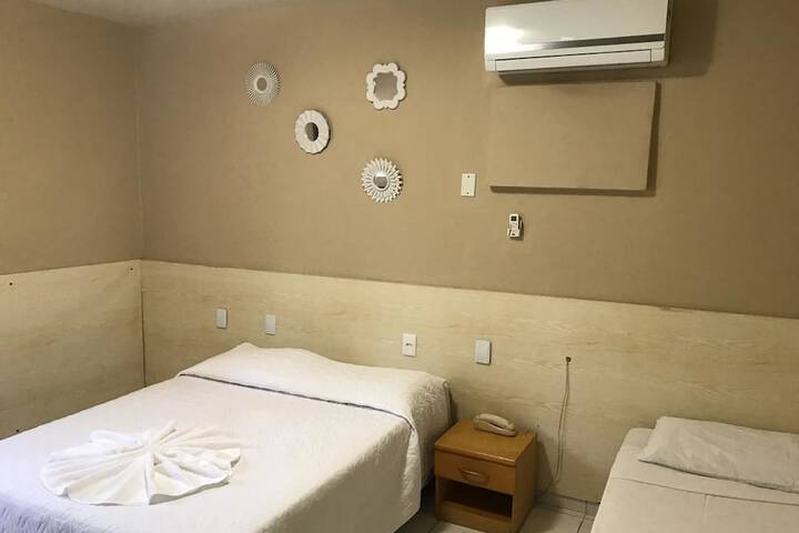 Room 10 of 42