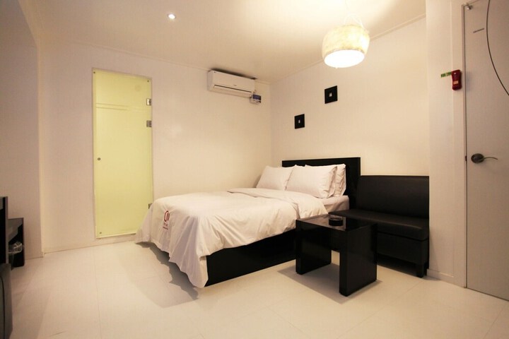Room 55 of 71