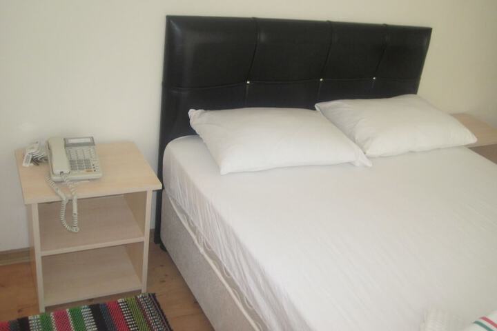 Room 6 of 54