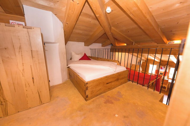 Room 20 of 46