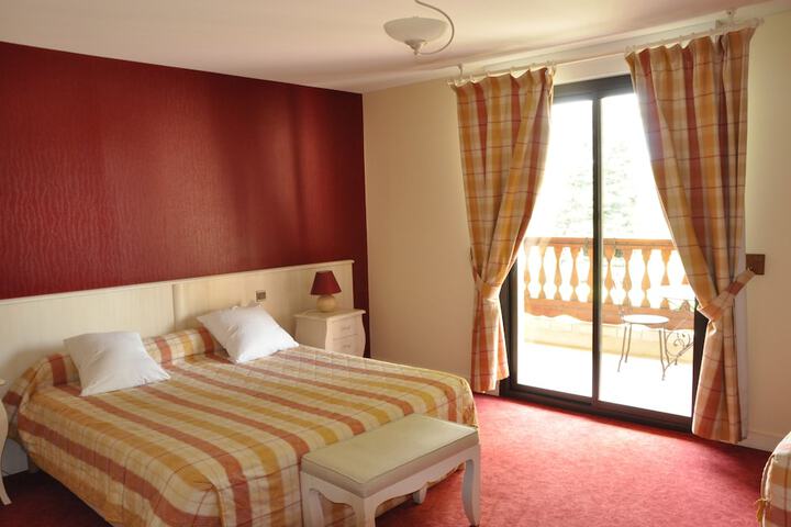 Room 139 of 153