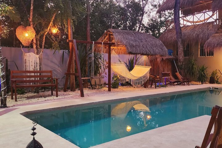 Pool 33 of 51