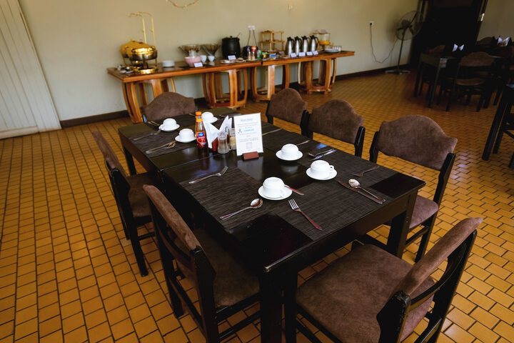 Dining 29 of 39