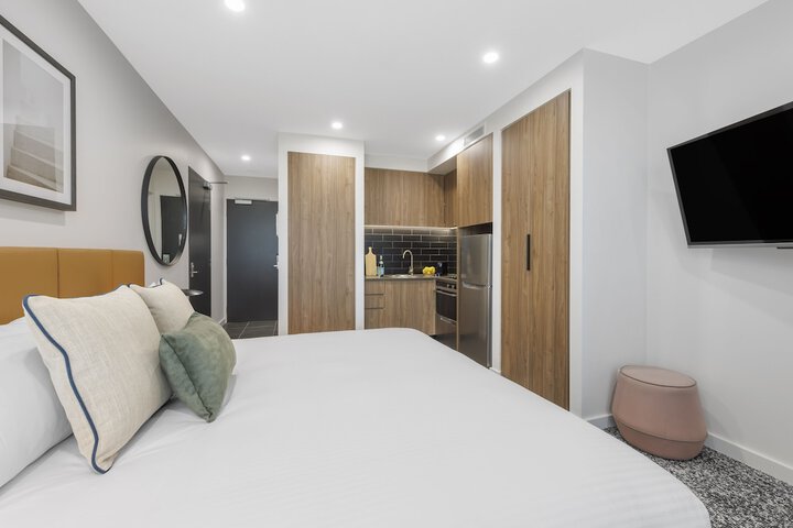 Room 15 of 44
