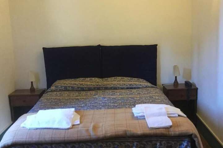 Room 12 of 48