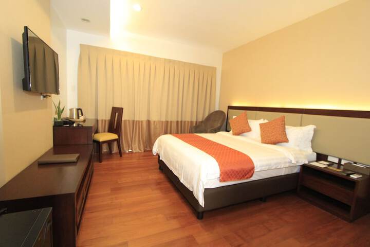 Room 21 of 74
