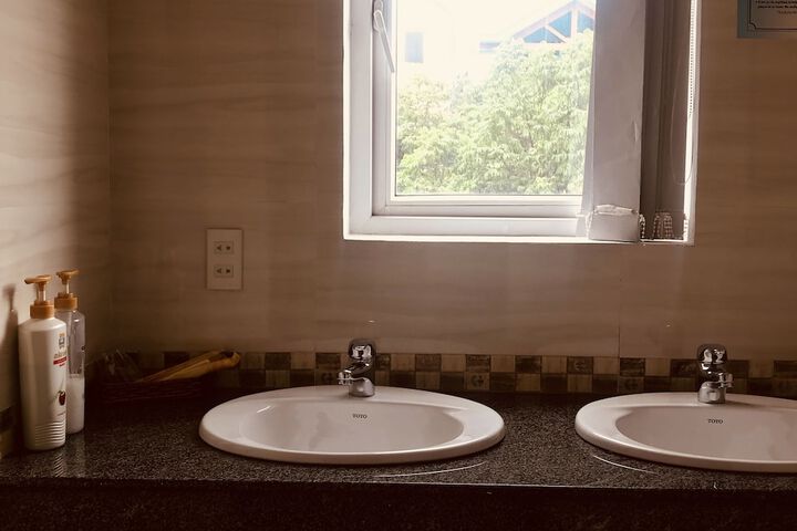 Room 26 of 39