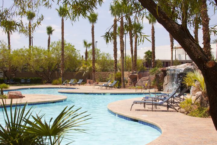 Pool 38 of 65