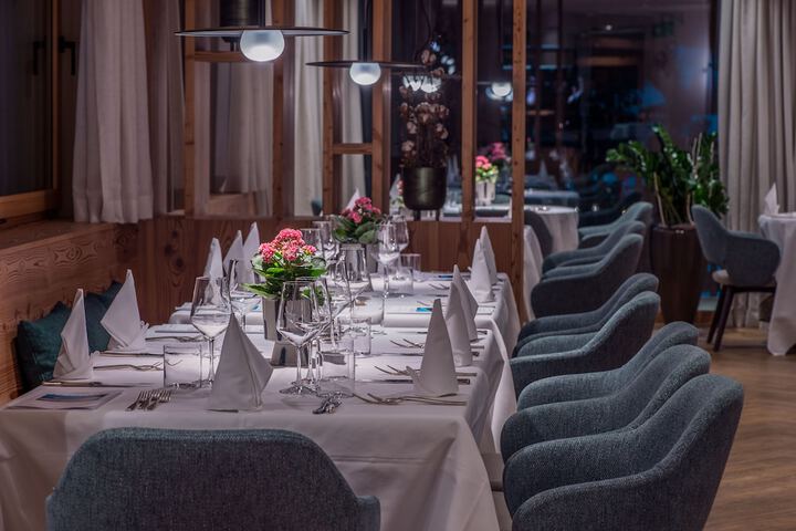 Dining 66 of 111