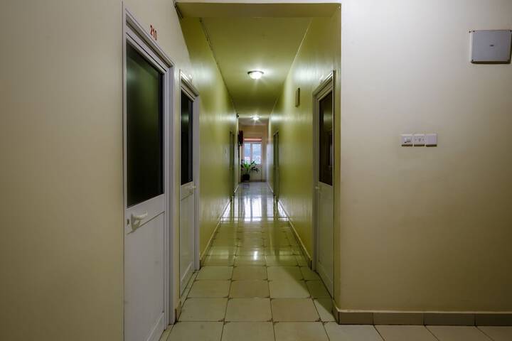 Ballroom/Hall 28 of 48