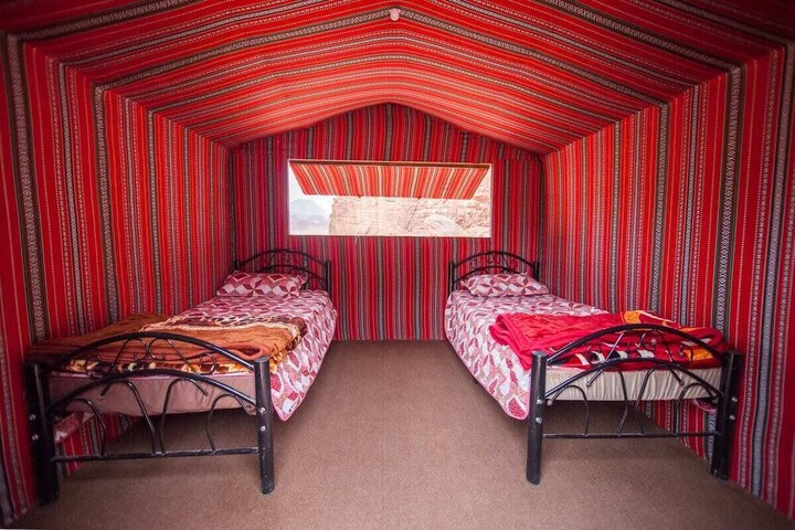 Room 7 of 24