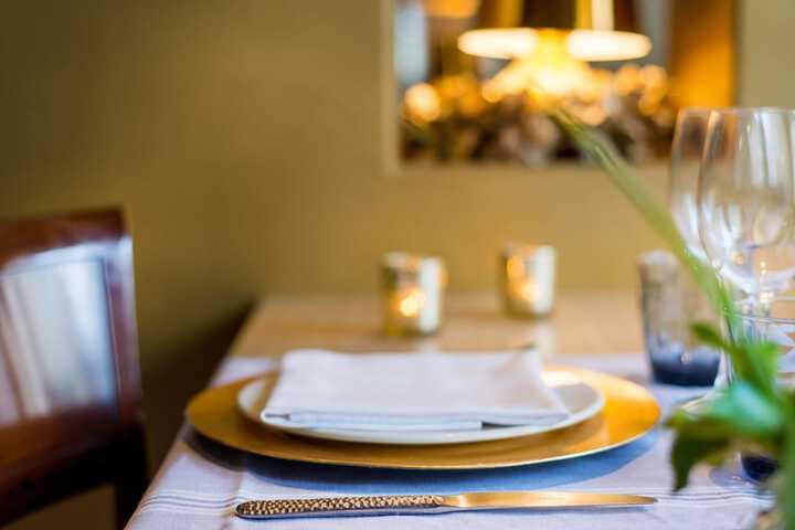 Dining 48 of 59