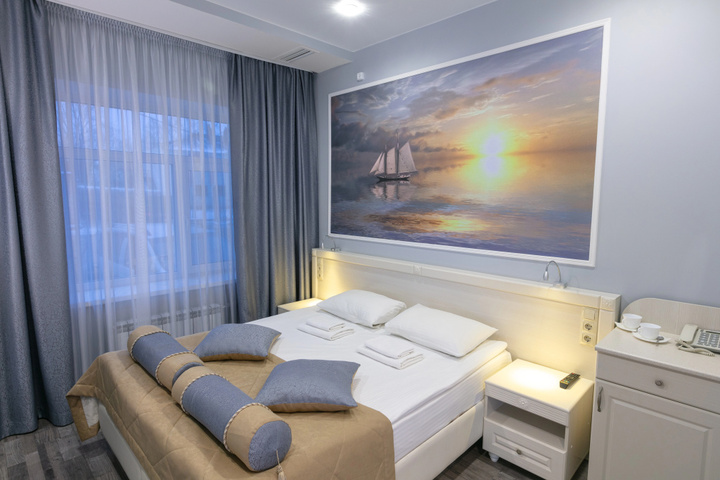 Room 15 of 50