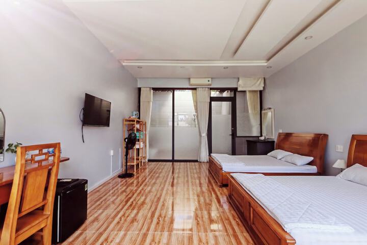 Room 36 of 98