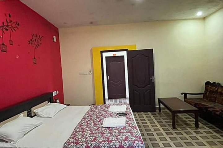 Room 12 of 23