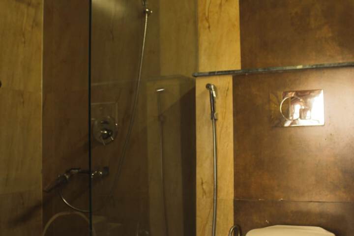 Room 21 of 59