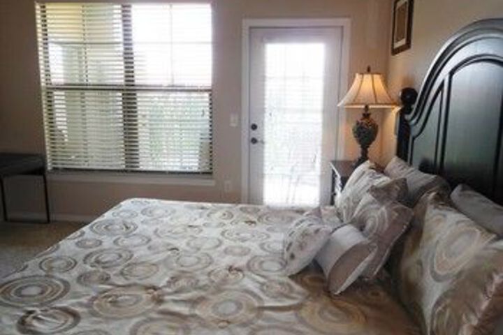 Room 11 of 23