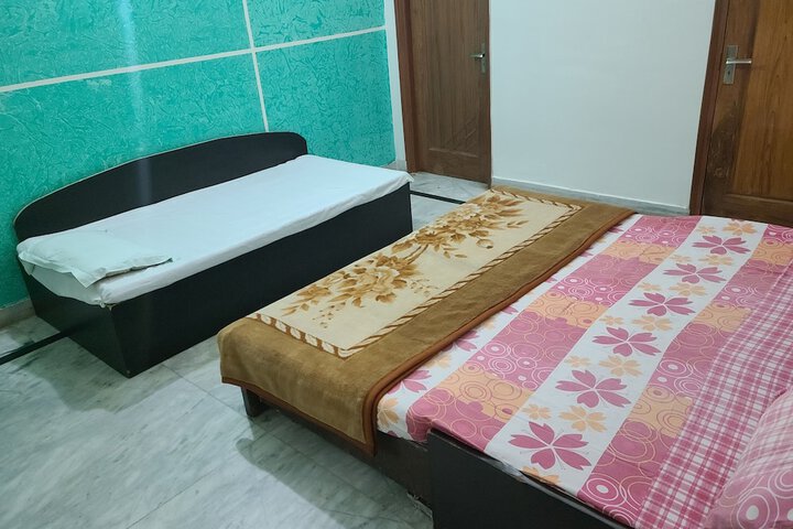 Room 16 of 22
