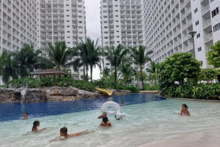 Shawnalyn Condo Hotel Mall of Asia