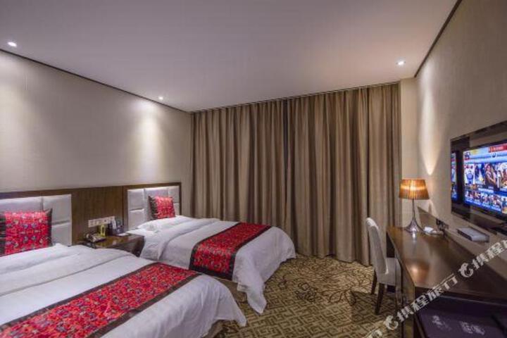 Yuma Hotel