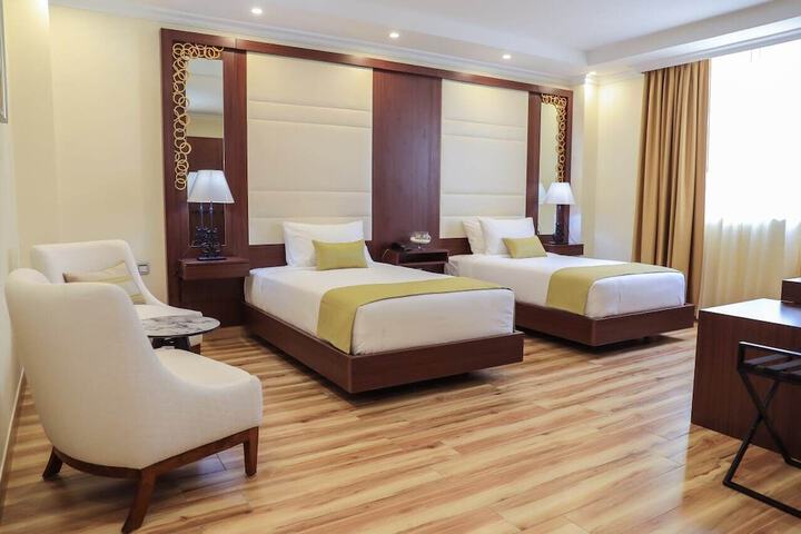 Room 12 of 17