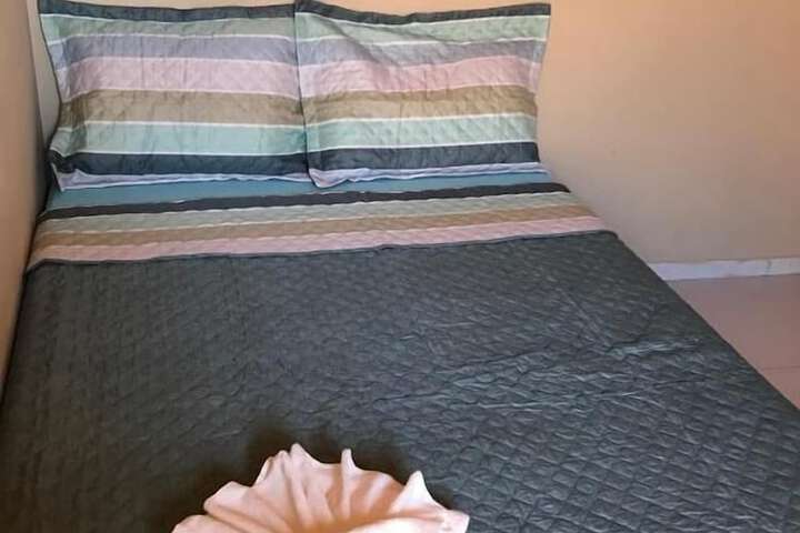 Room 27 of 48