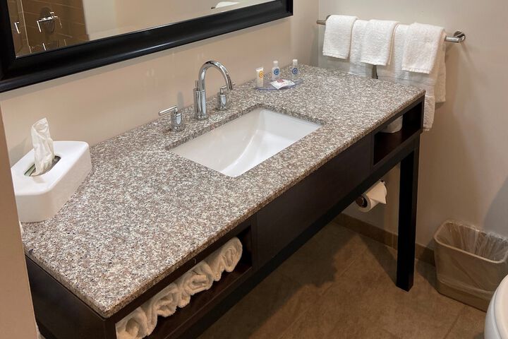 Bathroom sink