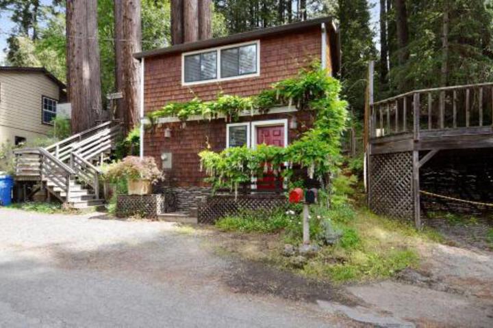 Fairy Circle Cottage in Guerneville, CA