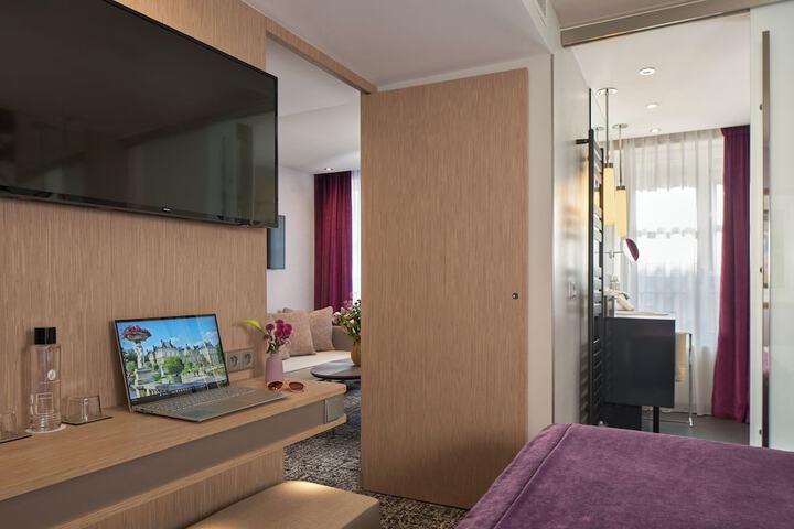 Room 18 of 70