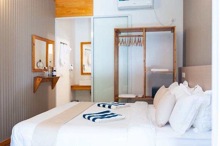 Room 3 of 31