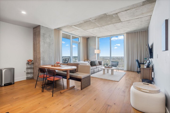 Room 465 of 860