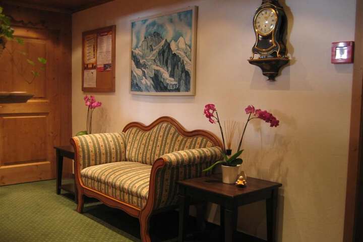 Hotel Interior 7 of 107