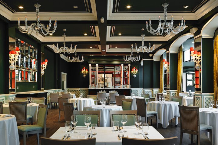 Dining 42 of 65