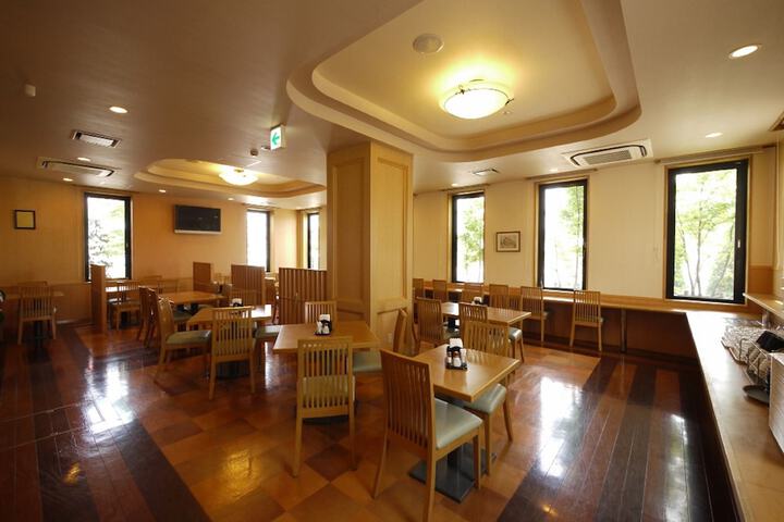 Dining Photos