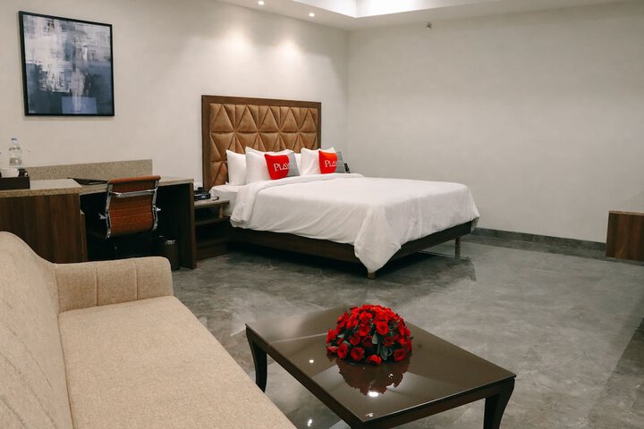 Room 8 of 35