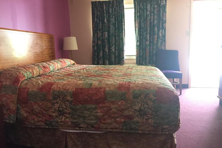 Room 20 of 34