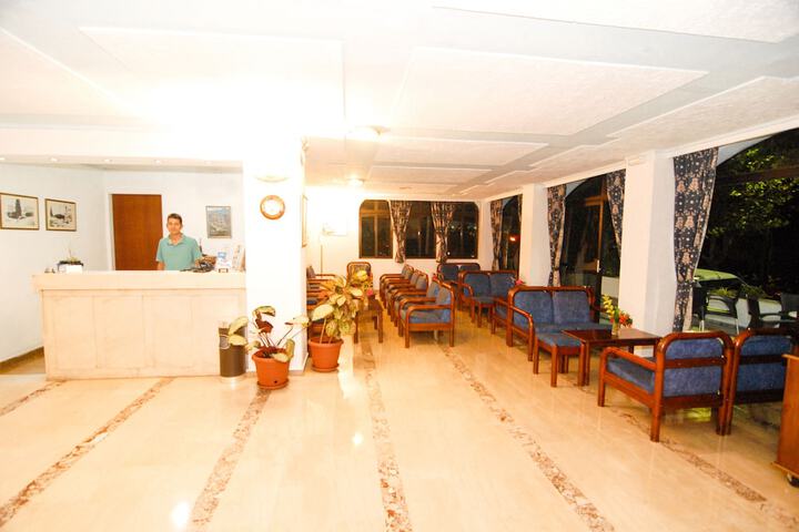 Hotel Interior 4 of 40