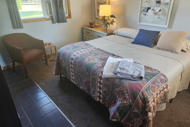 Room 7 of 19
