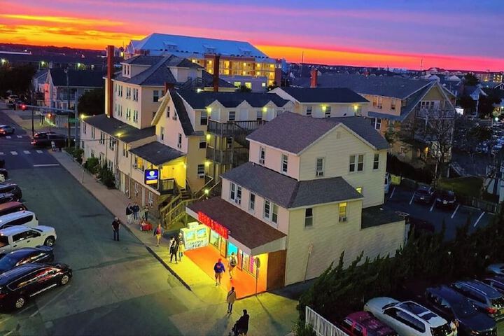The Wellington Hotel & Suites Oceanblock