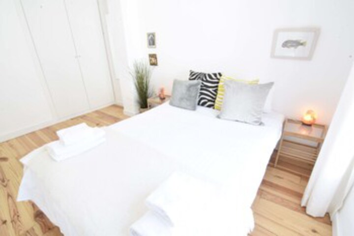 Room 34 of 41