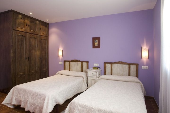 Room 15 of 37