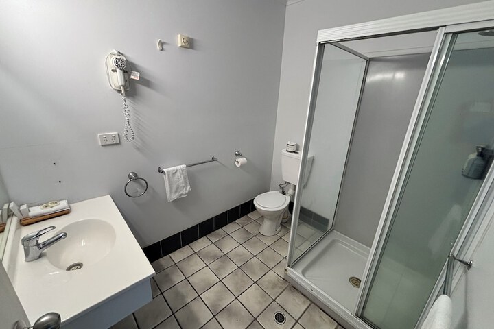 Room 30 of 53