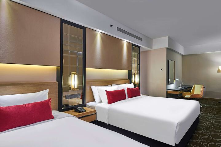 Room 19 of 52