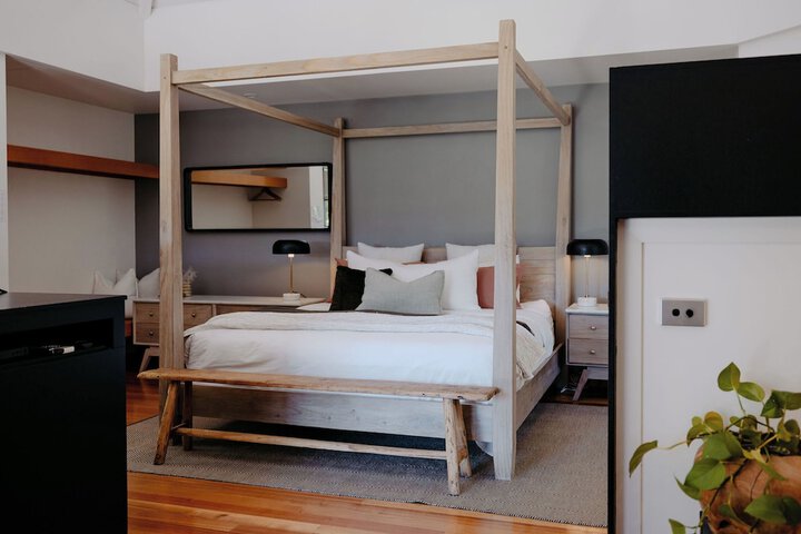 Room 15 of 73