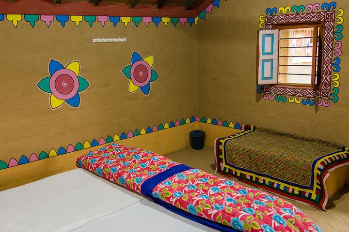 Room 6 of 34