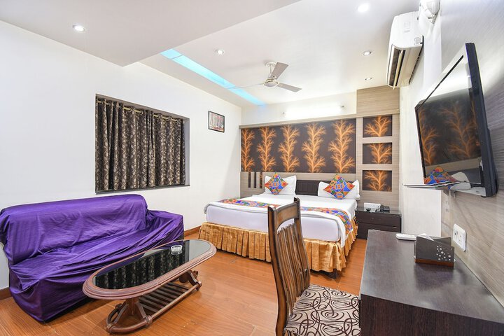 Room 7 of 27