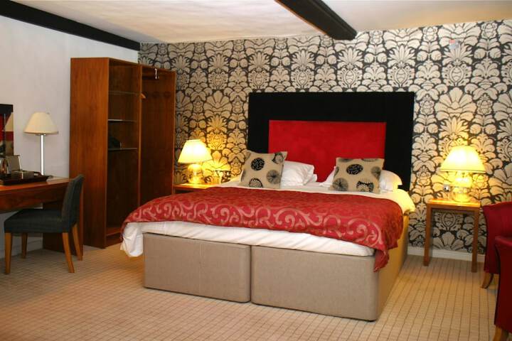 Room 6 of 39