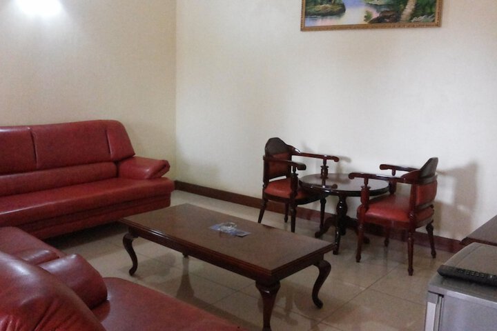 Room 32 of 72